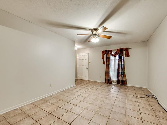 4th image of 532 McKinney Ave