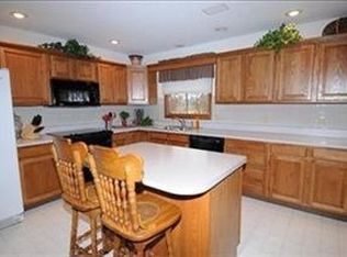 1045 Nelis Ct, Waynesville, OH 45068