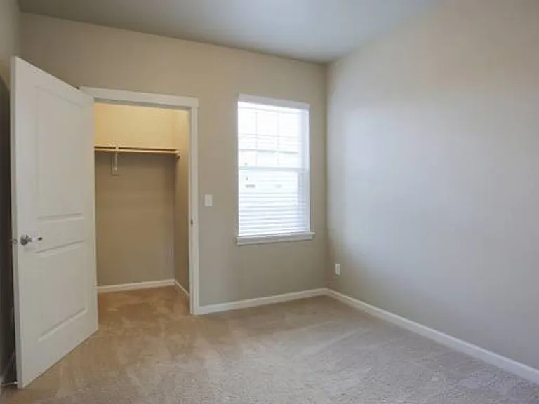 White Oak Apartments — Photo 51
