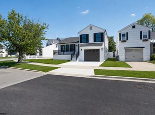 104 Crescent Rd, Ocean City, NJ 08226