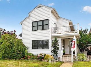 31 Simpson Ave, Ocean City, NJ 08226