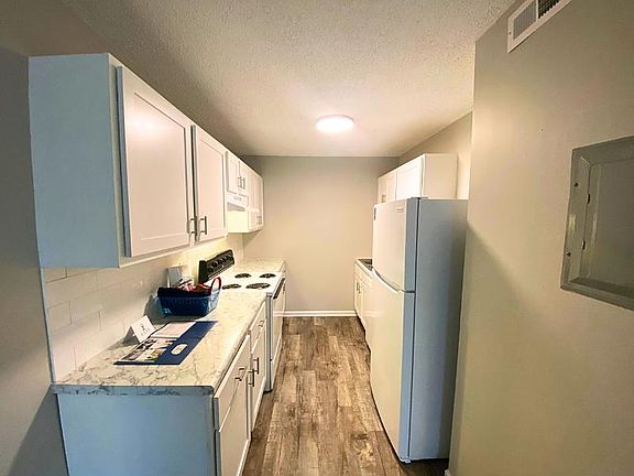 5th image of 705 Guadal Canal Dr #705