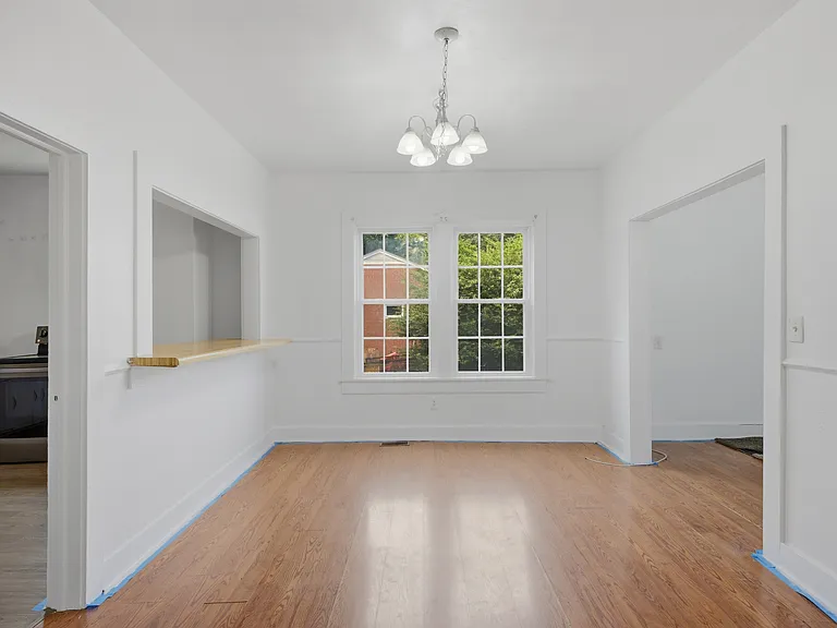231 N Kalmia Ave — Photo 3
