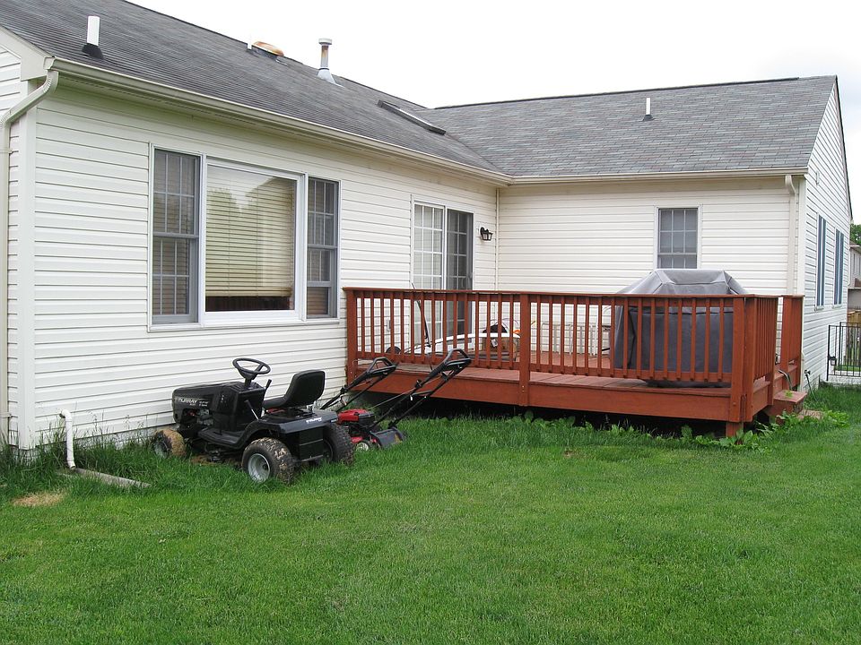 2nd image of 2507 Underwood Ln