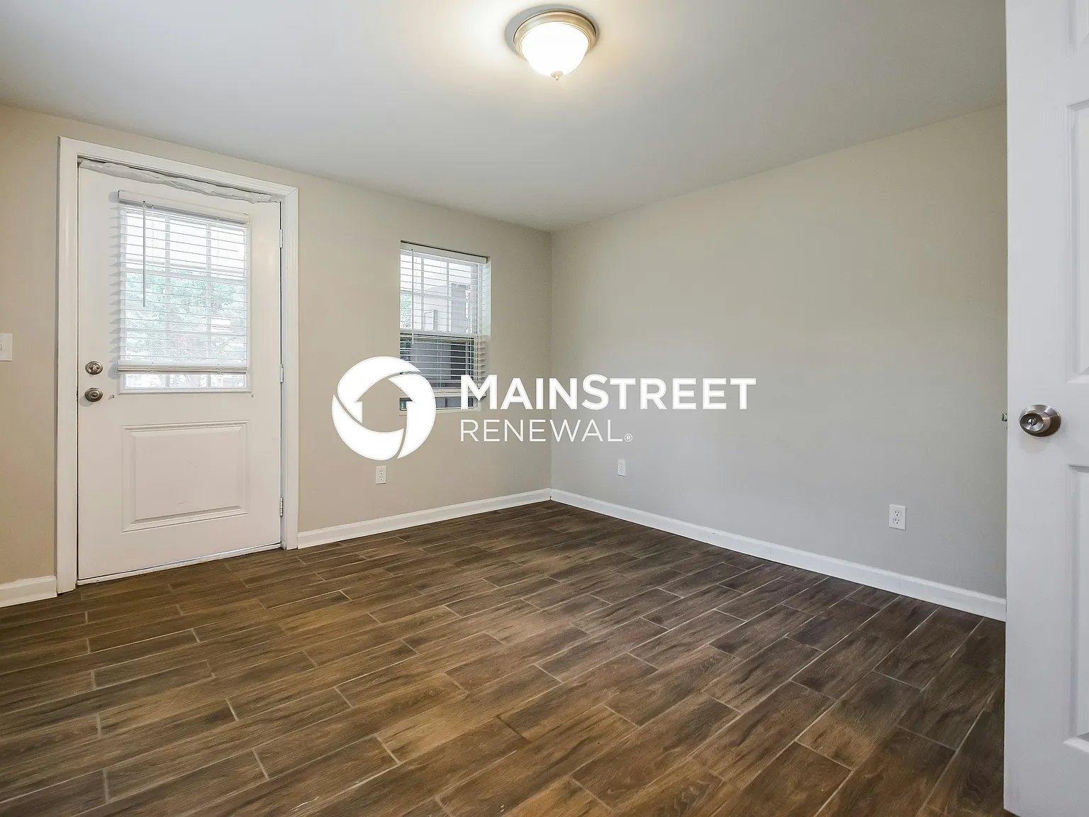 185 Forest Rd — Photo 3