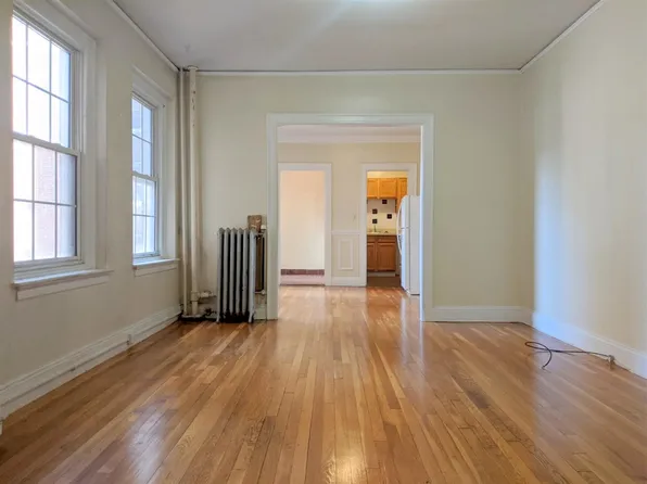 5 Craigie Cir, Cambridge, MA