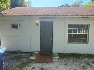 9301 NW 4 Av 5 #5, Miami, FL 33150