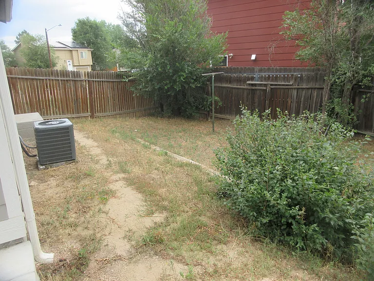649 Autumn Pl — Photo 11