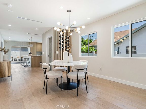 4th image of 2837 S Palm Grove Ave