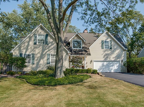 2nd image of 1545 Woodbine Ct