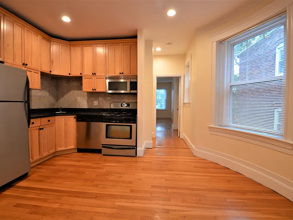 191 Winthrop Rd #5