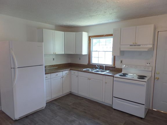 2nd image of 2337 Dellrose Dr #B