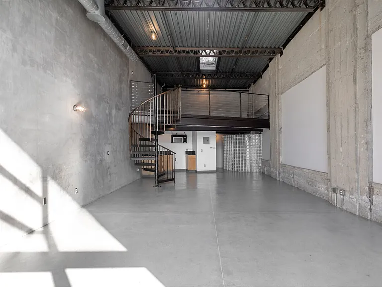 WM Lofts — Photo 15