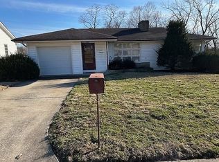 1719 Stoddard St, Cape Girardeau, MO 63701