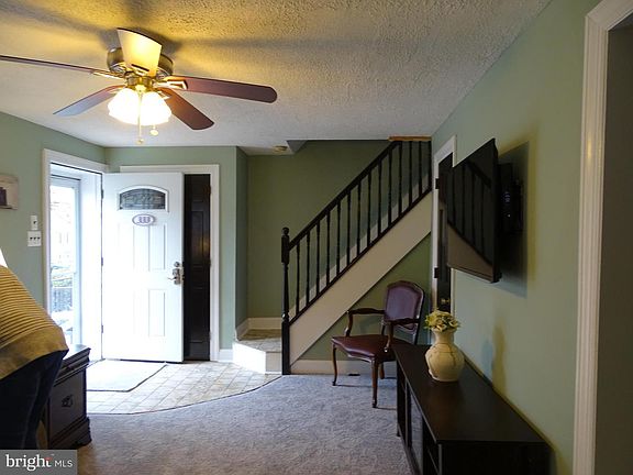 4th image of 333 Forest Dr