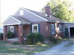 3311 Creek Ridge Rd, Greensboro, NC 27406