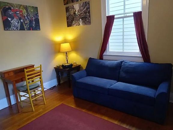 4th image of 1010 Louisa St