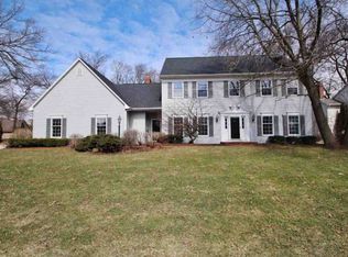 1496 Woodmont Way, Green Bay, WI 54313