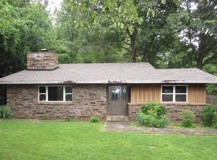 9387 Brooks Dr, Rogers, AR 72756