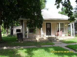 1225 S 3rd St, Arkansas City, KS 67005