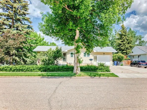 2516 S 20th St, Nanton, AB T0L 1R0
