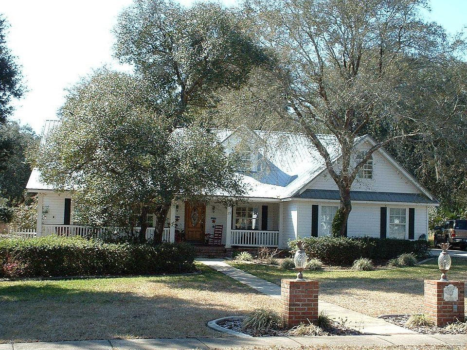 1st image of 15 Sugar Mill Ln S