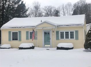 2 Pinecrest Rd, New Hartford, NY 13413