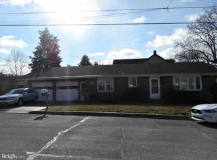 110 Park Ave, Shillington, PA 19607