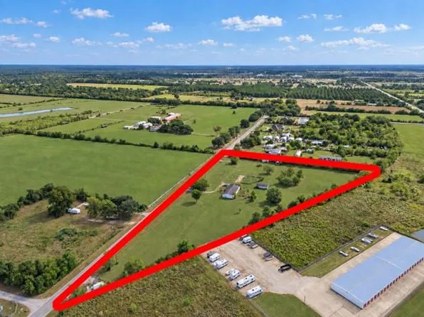24153 A J Foyt Rd, Hockley, TX 77447