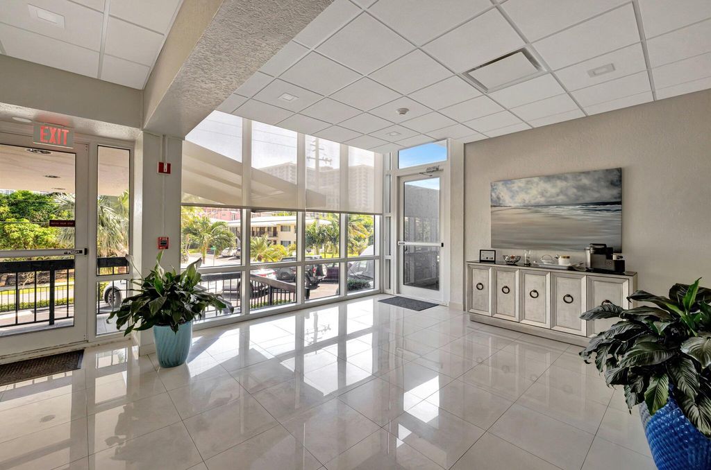 521 N Riverside Drive #1207, photo 8