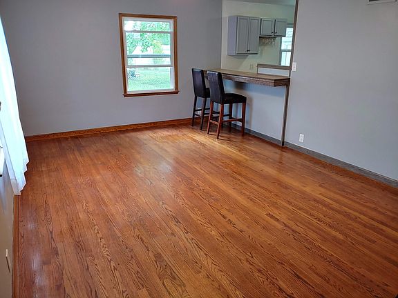 3rd image of 173 Bachmann Ave