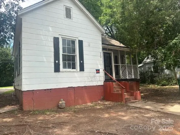 230 S Hoskins Rd #228, Charlotte, NC 28208