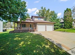 101 Belleview Rd, Waterloo, IA 50701