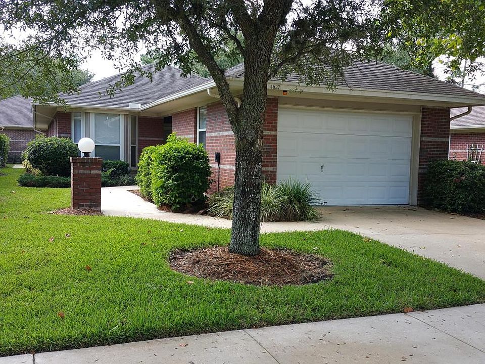 1st image of 4527 Middleton Park Cir W