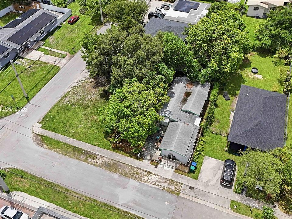 2nd image of 2106 NW 70th St