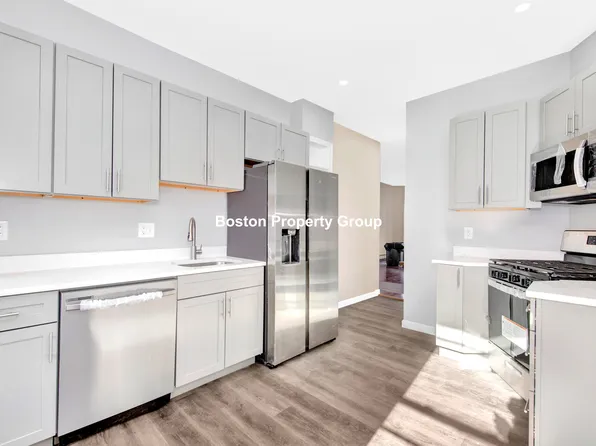 31 Lambert St, Roxbury, MA 02119
