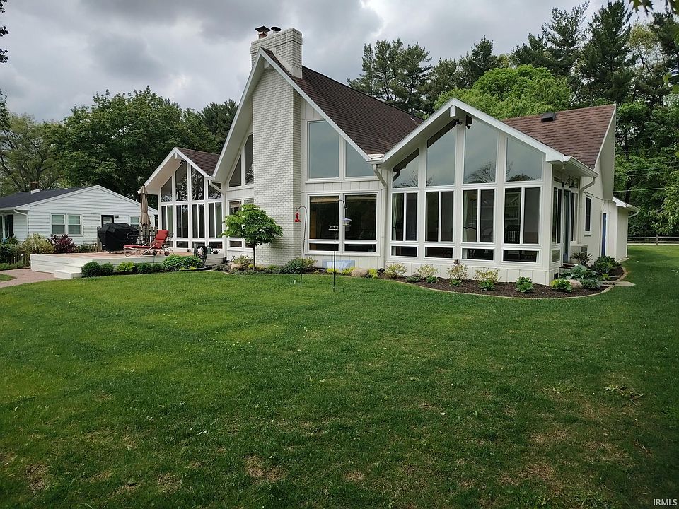 1st image of 54028 Eastview Dr
