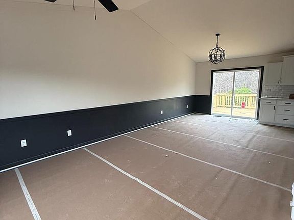 3rd image of 28264 Mine Run Rd