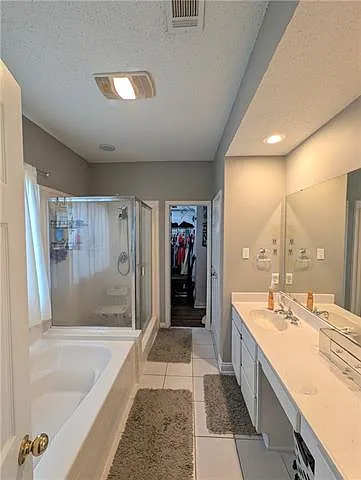 1104 Zachary Dr — Photo 10
