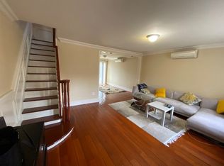 3910 47th St, Sunnyside, NY 11104