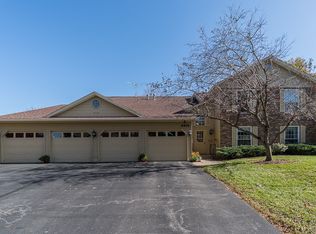 4019 Summerfield Ln NE #2, Cedar Rapids, IA 52402