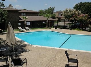 4 South Gate, Bedford, TX 76021