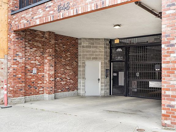 5th image of 648 Herald St #305