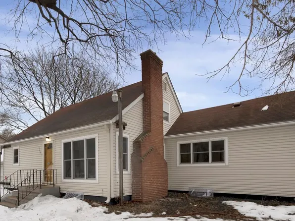 548 Farrell St N, Maplewood, MN 55119