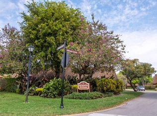 1 Atrium Cir APT A, Atlantis, FL 33462