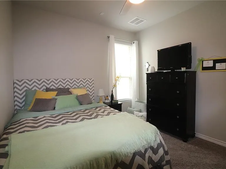 5413 Vanner Path — Photo 13