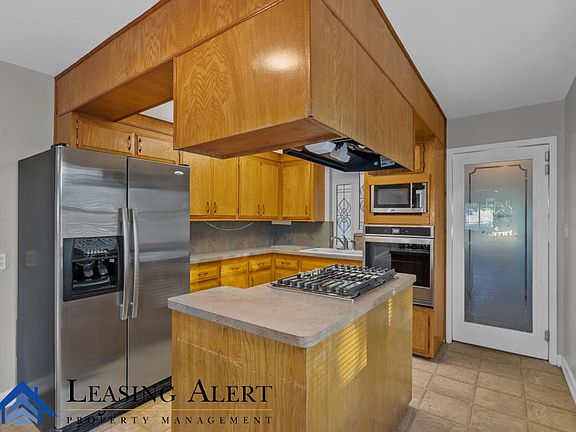 5th image of 3305 W Avenue L8