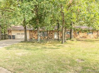 1315 Mountain Rd, Bartlesville, OK 74003