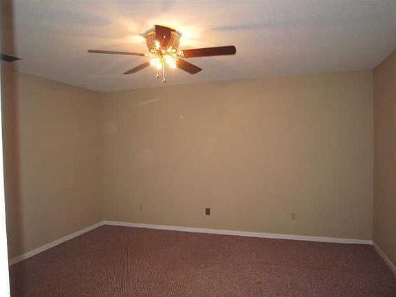 4th image of 5344 Medford Dr N