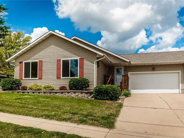 502 E Southridge Rd, Marshalltown, IA 50158